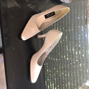 Stuart Weitzman white satin pump